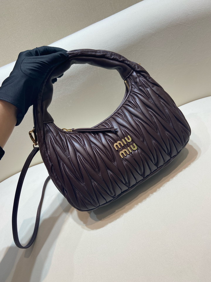 Miu 5BC153 25x18x7cm AP1_3