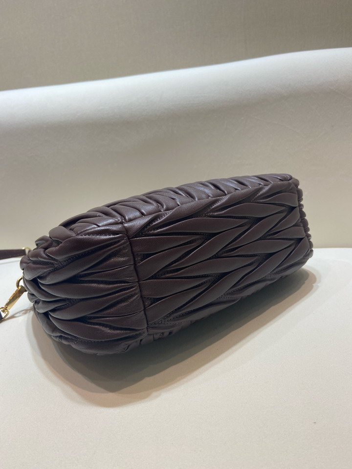 Miu 5BC153 25x18x7cm AP1_7