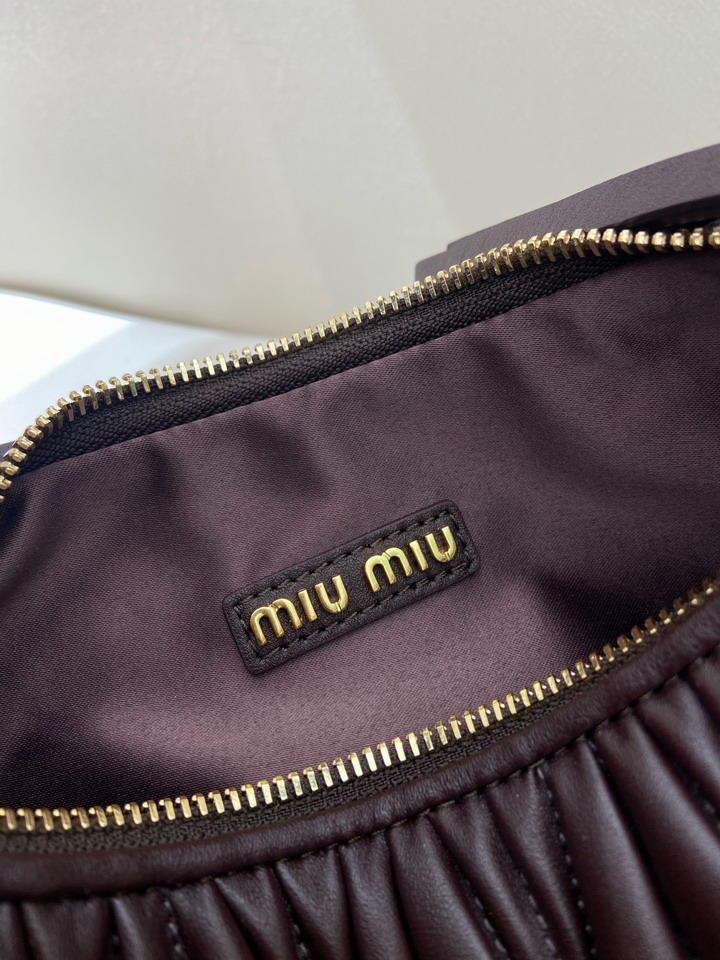 Miu 5BC153 25x18x7cm AP1_9