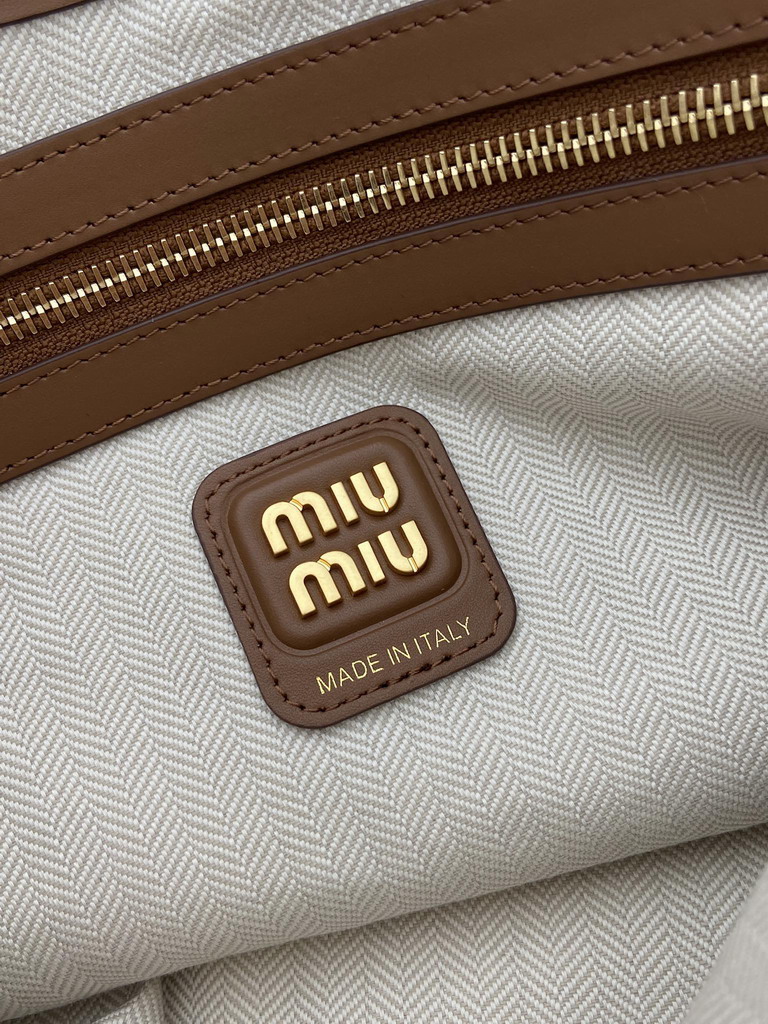 Miu 5BG231 40x35cm AP_9