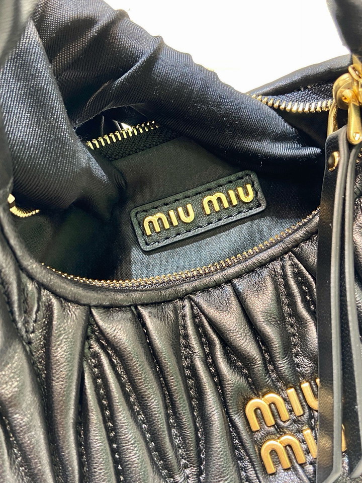 Miu 5BP078 17 5x14x5 5cm AP_9