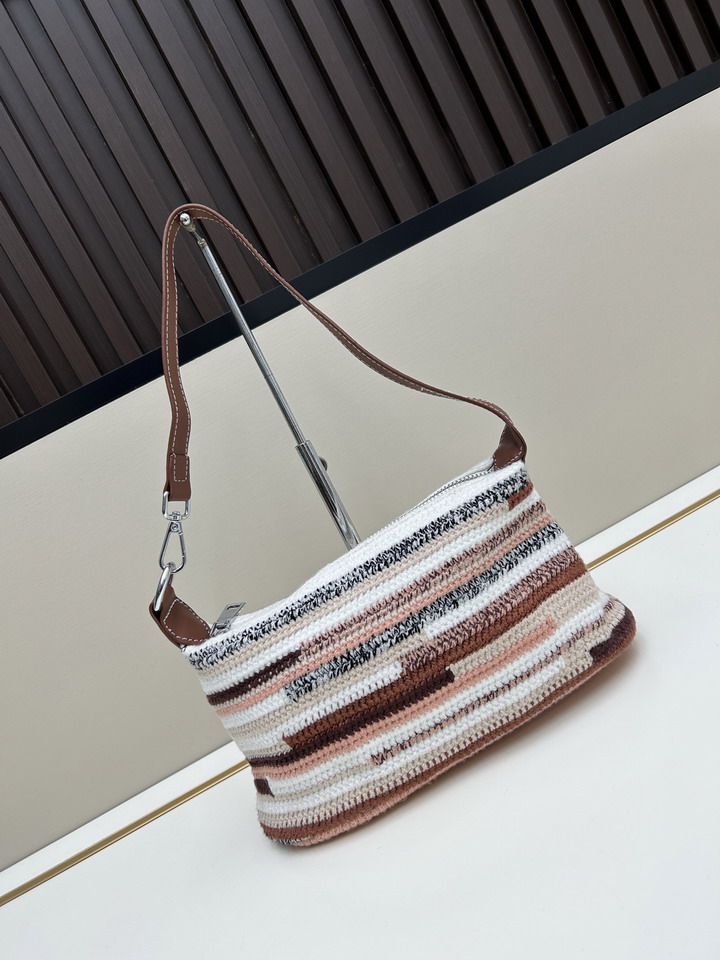 Miu tote 3119 25x15x10cm jj1_2