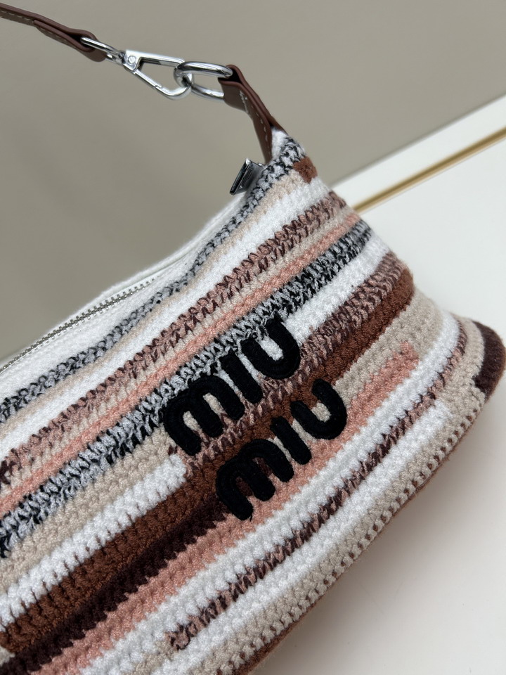 Miu tote 3119 25x15x10cm jj1_4