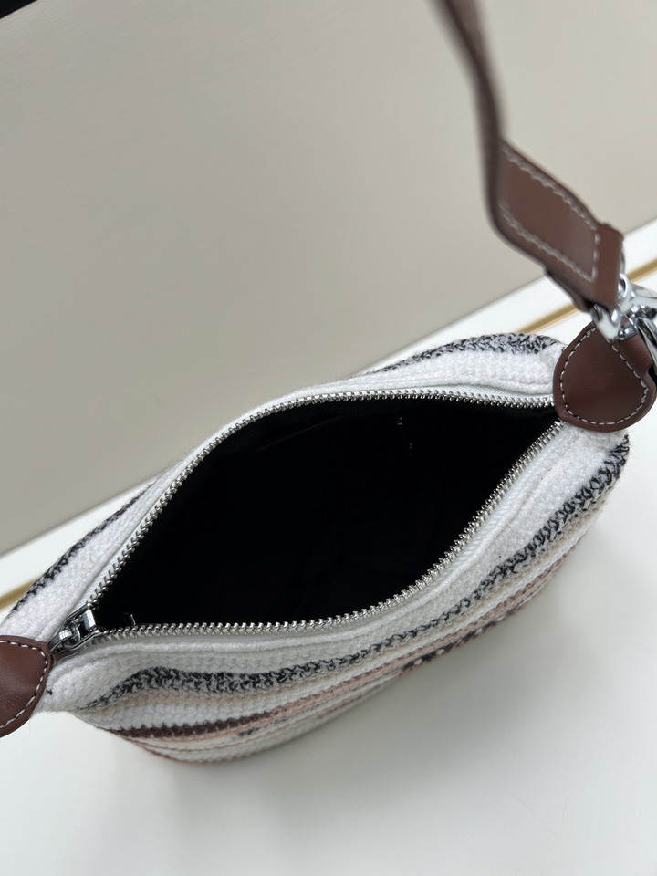 Miu tote 3119 25x15x10cm jj1_7