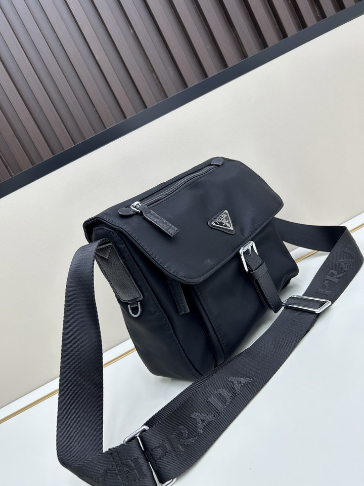 Prada 2388 24x19cm jj_2