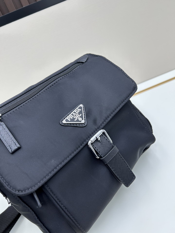 Prada 2388 24x19cm jj_4