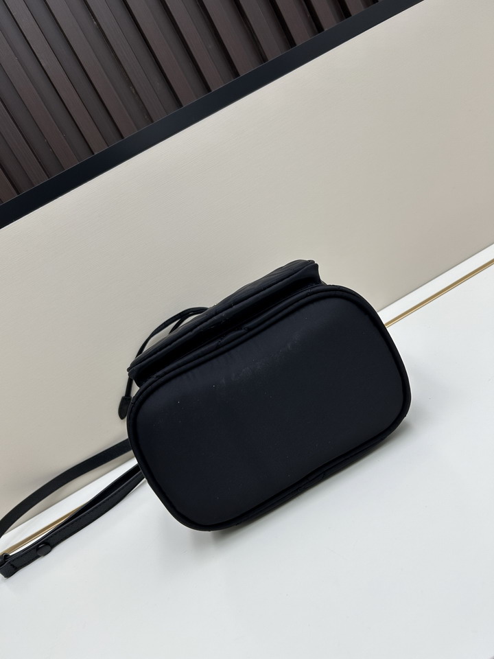 Prada 2391 18x24cm jj_6