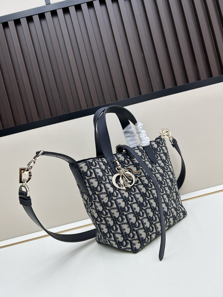 Dior 0327 16x18x12cm jj2_2