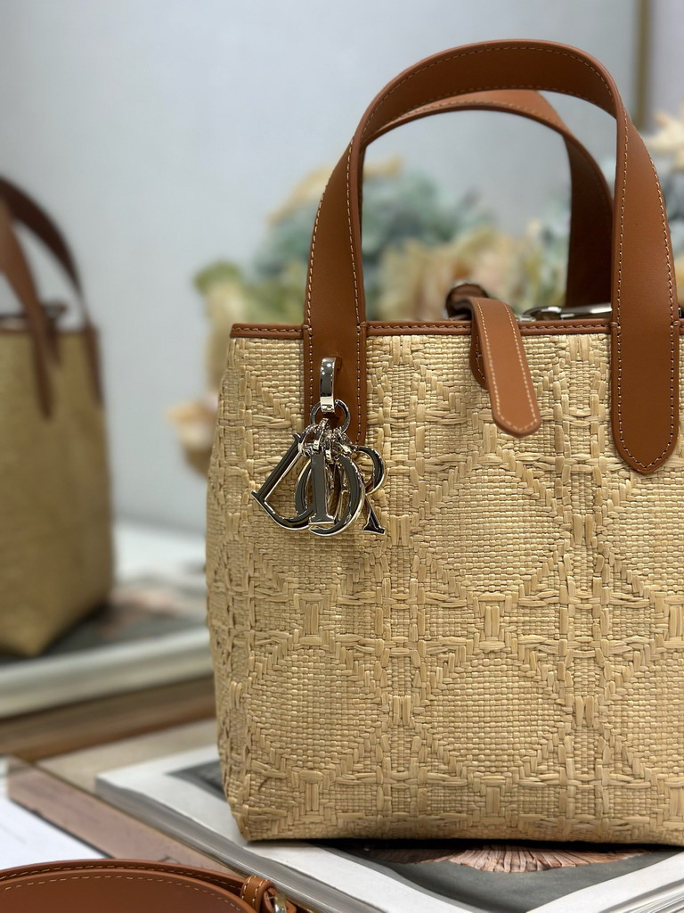 Dior 2836 18 5x18 5x12cm yz_4