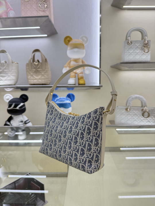 Dior 4309-5253 19x17x7cm yz2_7