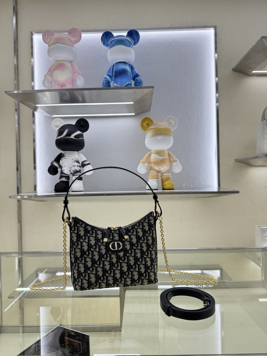 Dior 4309-5253 19x17x7cm yz3_3