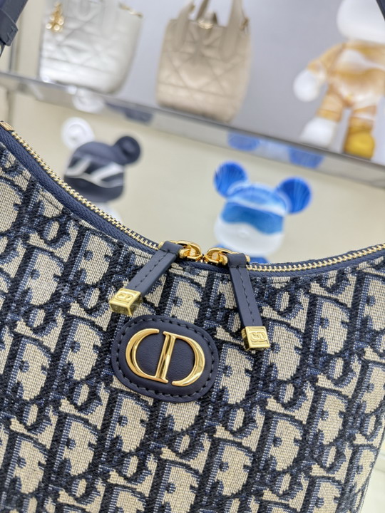 Dior 4309-5253 19x17x7cm yz3_4