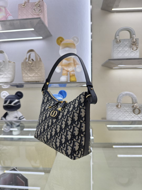 Dior 4309-5253 19x17x7cm yz3_6