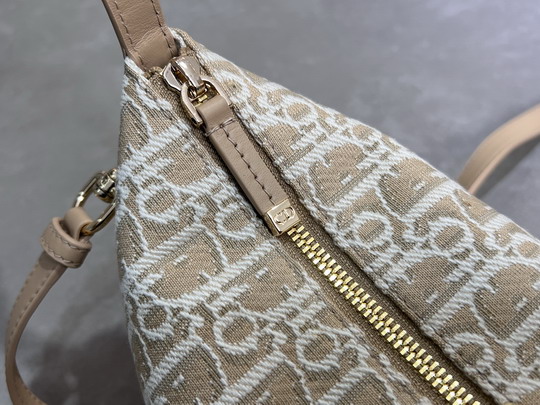 Dior 5554 22x13x9 5cm yz_4