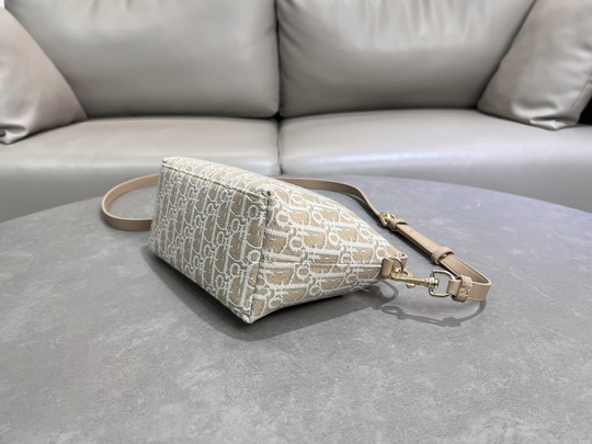 Dior 5554 22x13x9 5cm yz_8