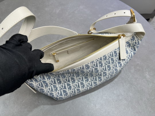 Dior Journey 2416 25 5x14 5x14cm yz_4