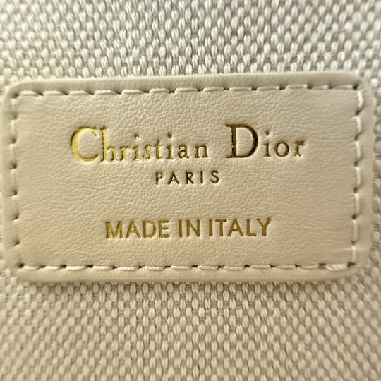 Dior Montaigne M9334 21 5x12x6cm yz_9