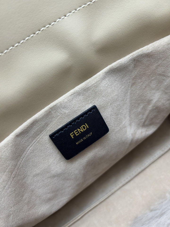 Fendi H08899 26 5x18x8 5cm jj1_8