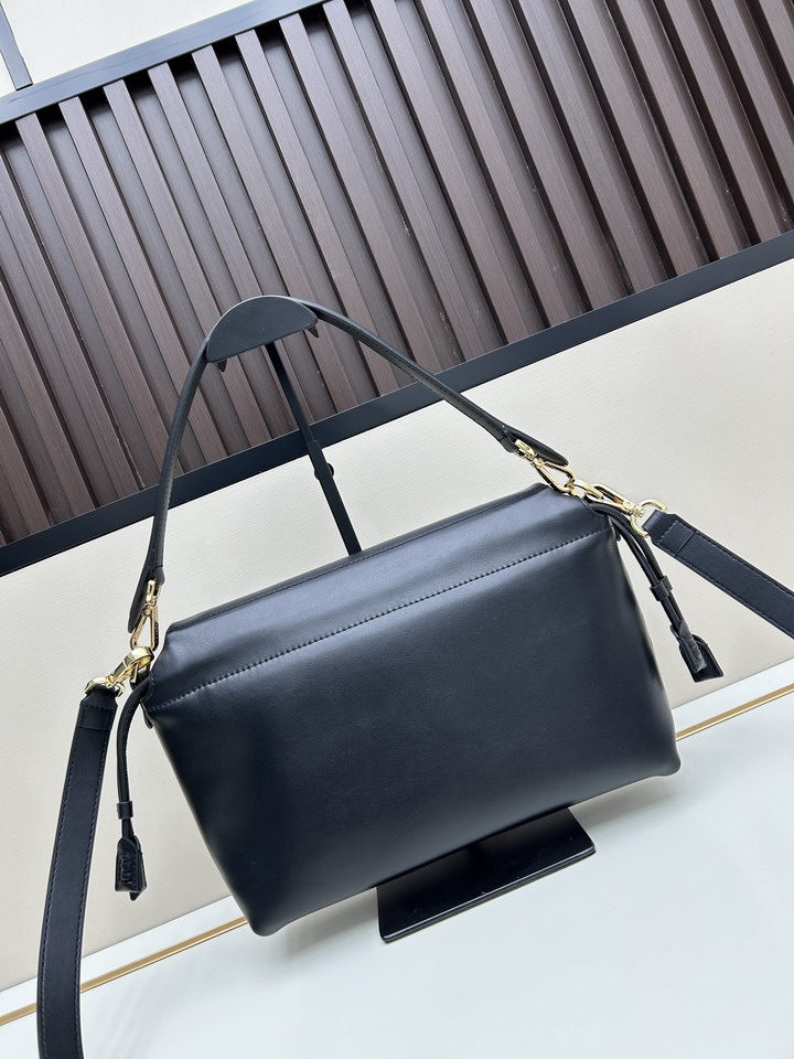 Fendi H08899 26 5x18x8 5cm jj2_2