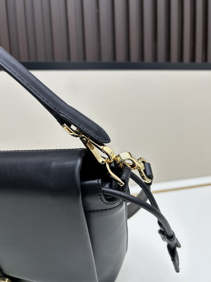 Fendi H08899 26 5x18x8 5cm jj2_6