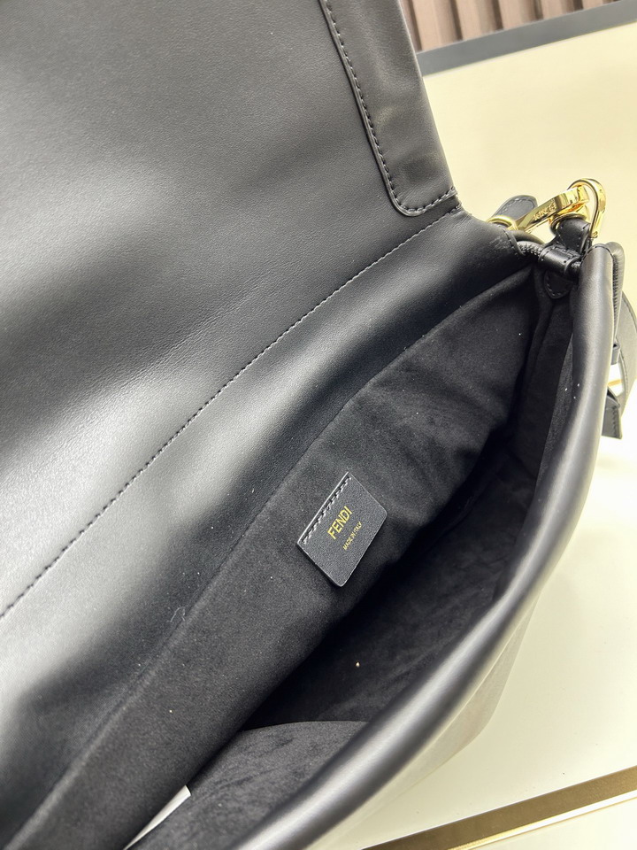 Fendi H08899 26 5x18x8 5cm jj2_8