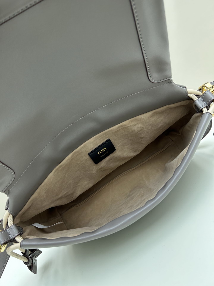 Fendi H08899 26 5x18x8 5cm jj3_7