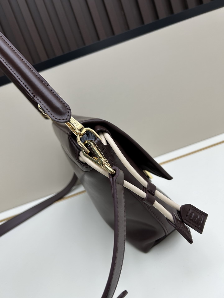 Fendi H08899 26 5x18x8 5cm jj_3