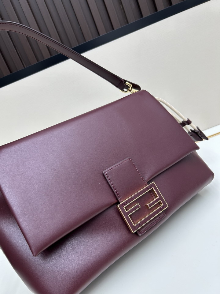 Fendi H08899 26 5x18x8 5cm jj5_4