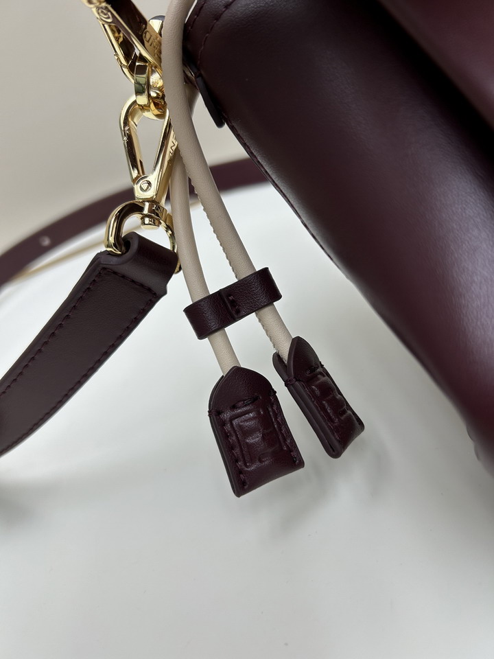 Fendi H08899 26 5x18x8 5cm jj5_6