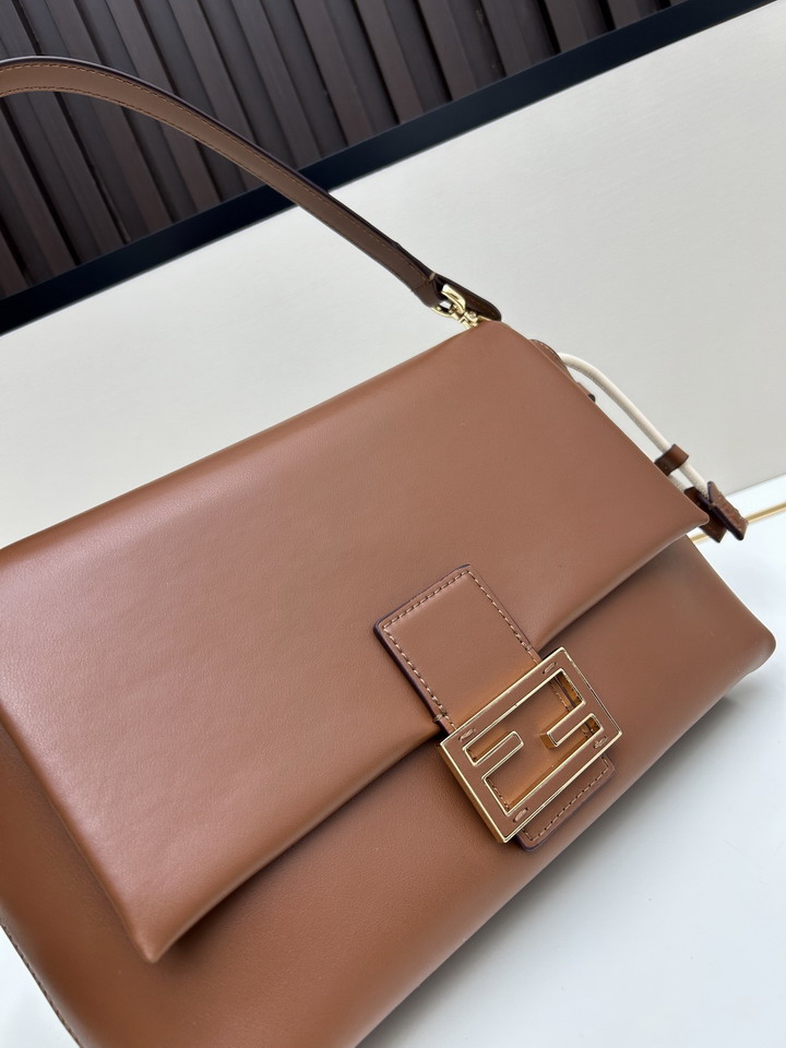 Fendi H08899 26 5x18x8 5cm jj6_4