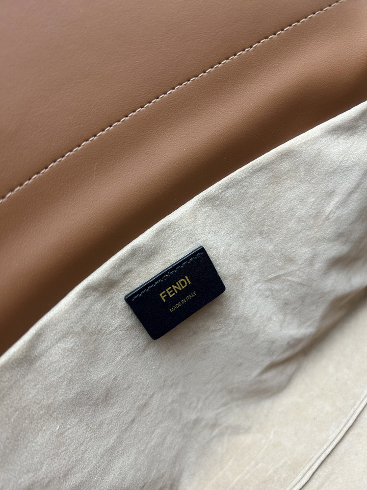 Fendi H08899 26 5x18x8 5cm jj6_8