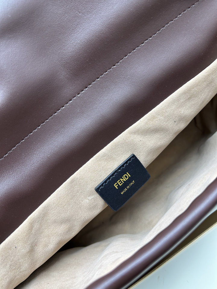 Fendi H08899 26 5x18x8 5cm jj_8