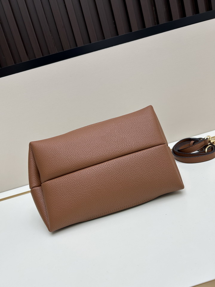 GG 02525 27 5x21x16cm jj5_5