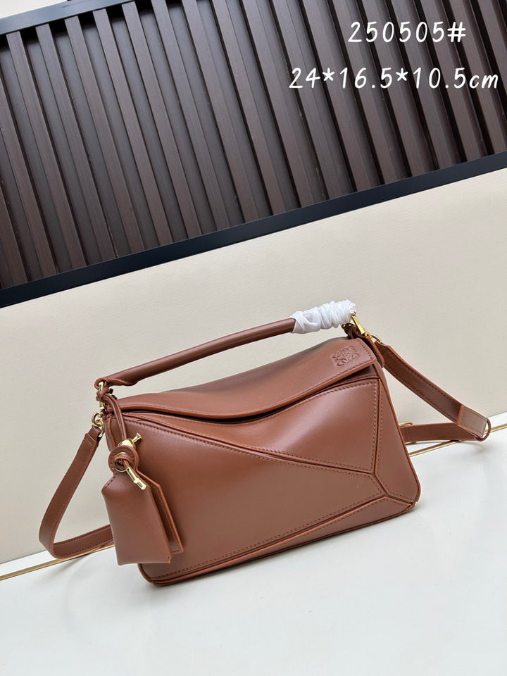 Loewe S25050527 24x16 5x10 5cm jj1_1