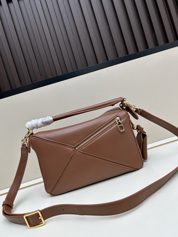 Loewe S25050527 24x16 5x10 5cm jj1_3