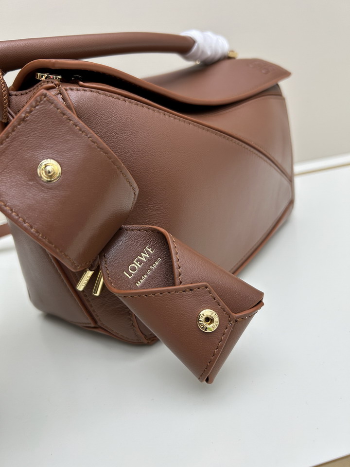 Loewe S25050527 24x16 5x10 5cm jj1_5