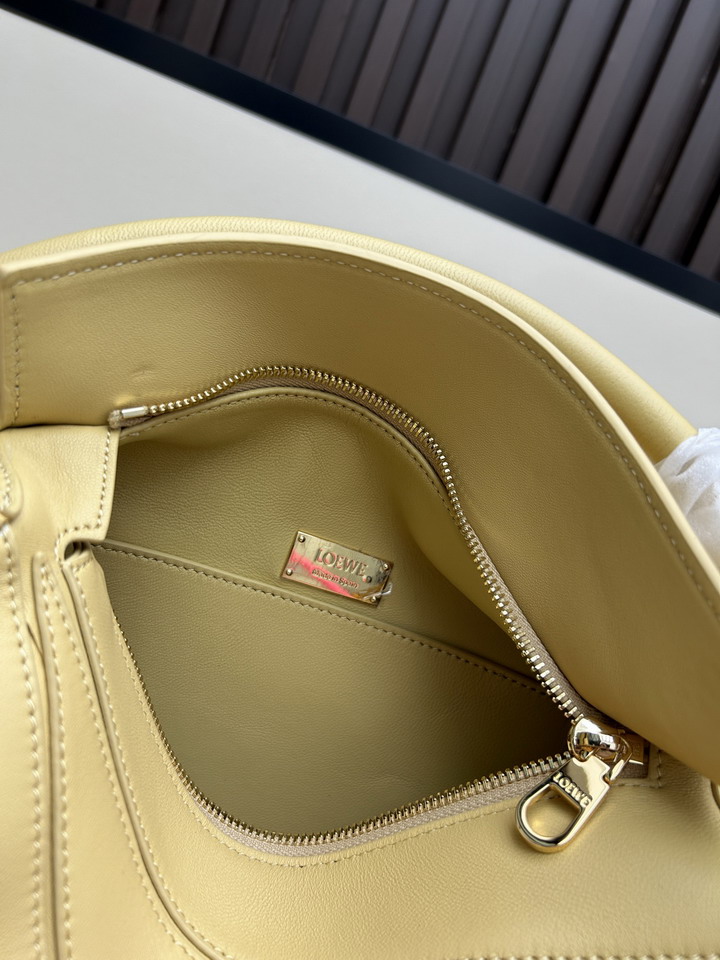 Loewe S25050527 24x16 5x10 5cm jj2_8