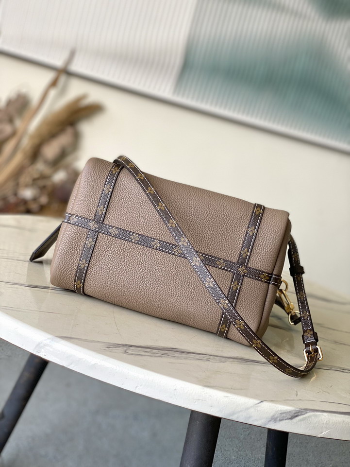 M13667 25x15x18cm gf1_4