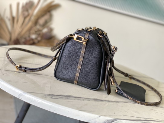 M13667 25x15x18cm gf2_2