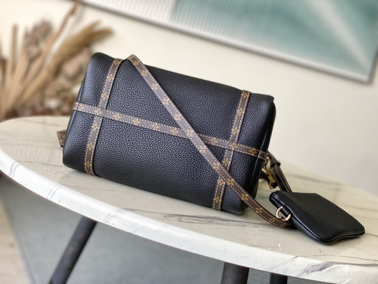 M13667 25x15x18cm gf2_4