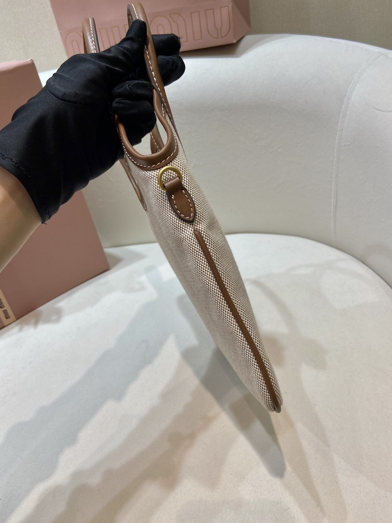 Miu 5BA281 24x20cm AP_5