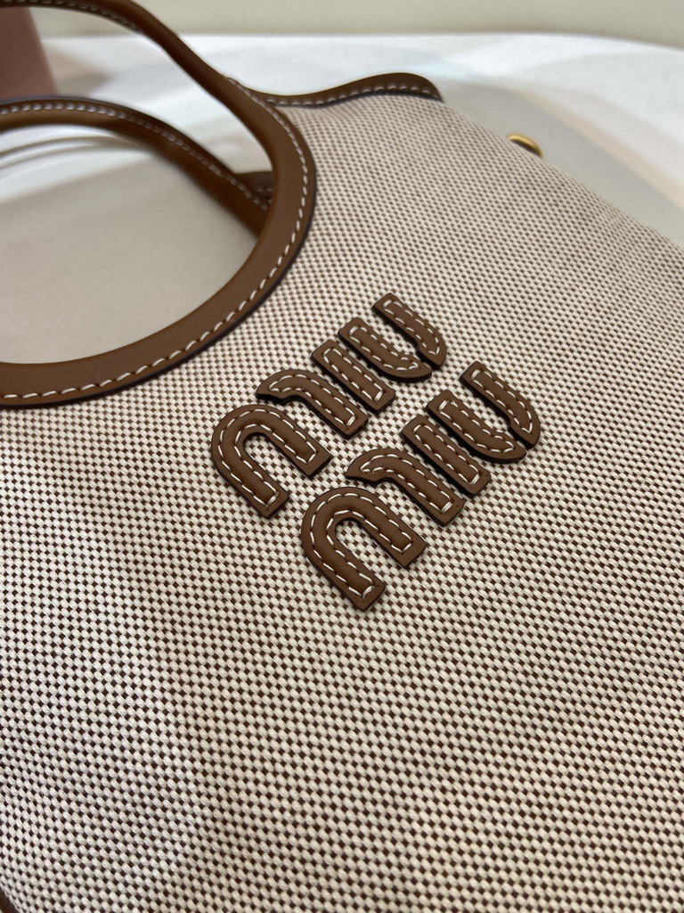 Miu 5BA281 24x20cm AP_6