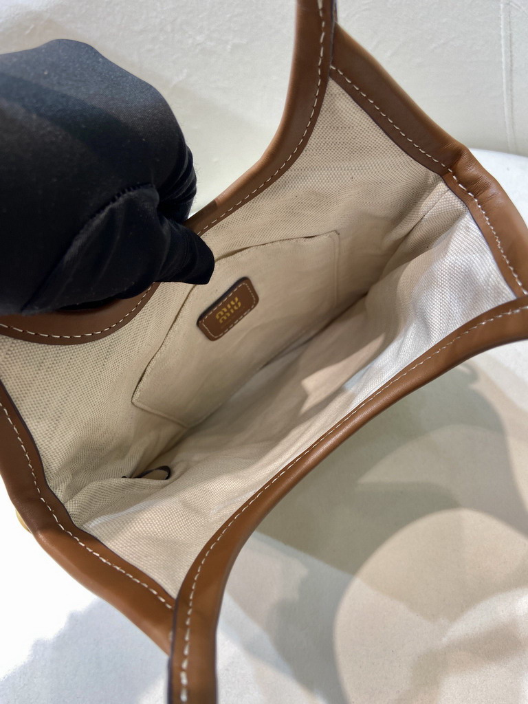 Miu 5BA281 24x20cm AP_8