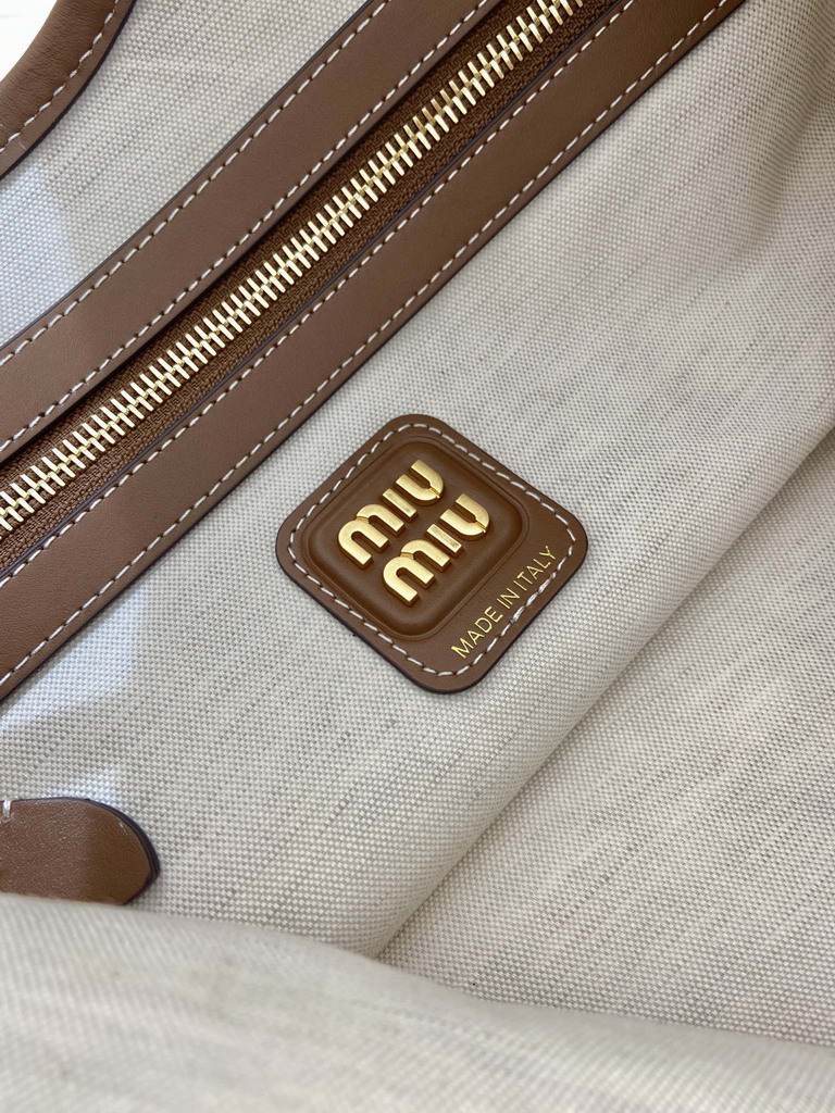 Miu 5BG231 40x35cm AP_9