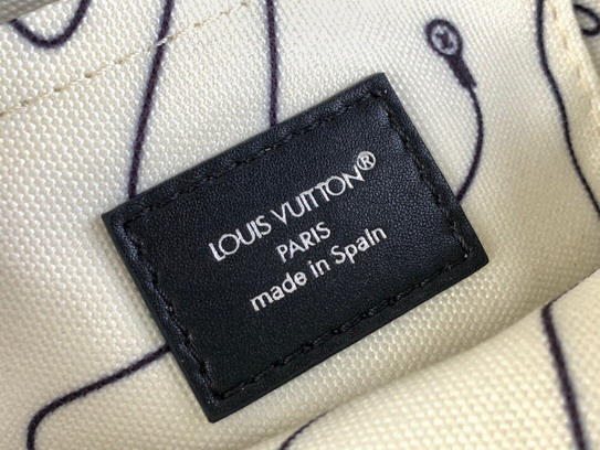 Pharrell Williams M13898 13 5x20x8cm gf_8