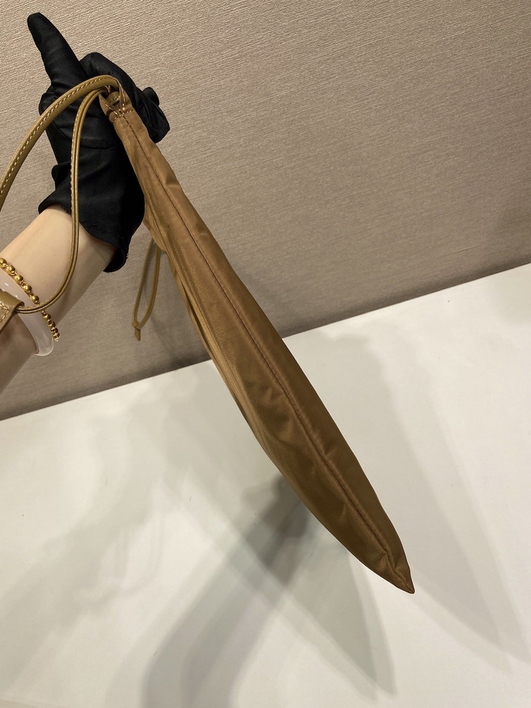 Prada 1NK001 35x29cm AP1_5