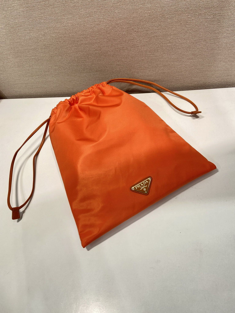 Prada 1NK001 35x29cm AP2_3