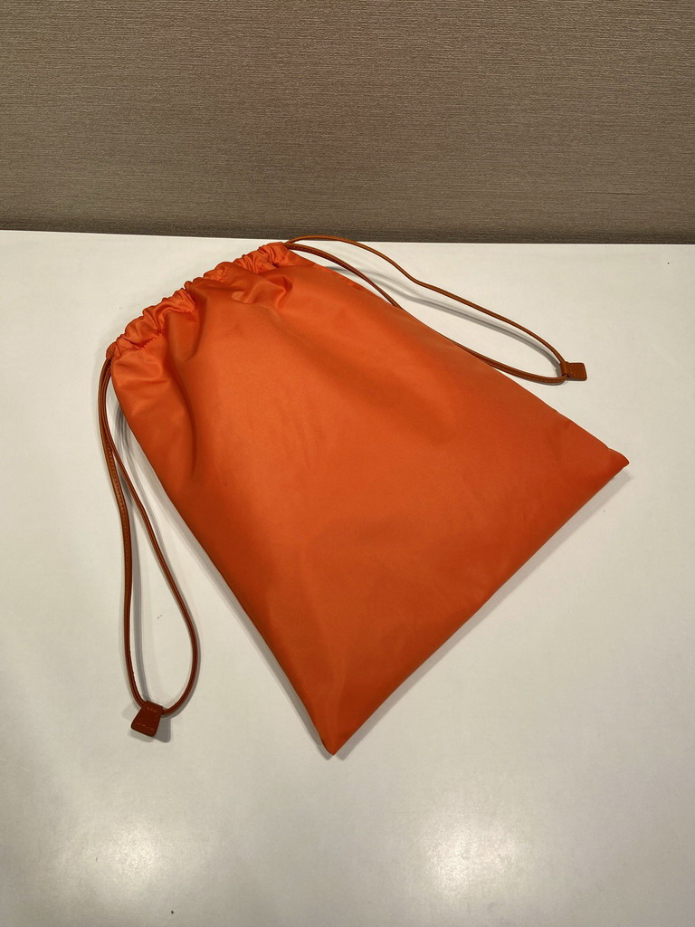 Prada 1NK001 35x29cm AP2_4