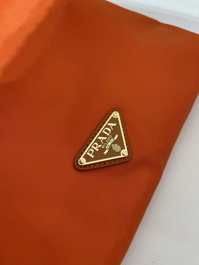 Prada 1NK001 35x29cm AP2_7