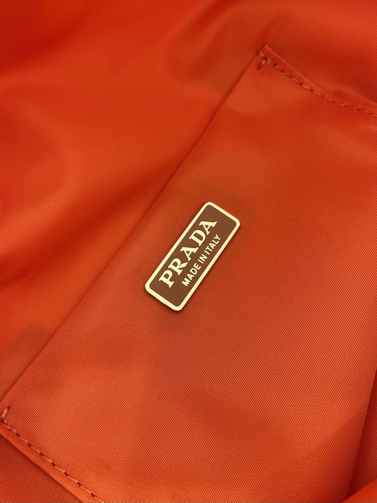 Prada 1NK001 35x29cm AP2_9